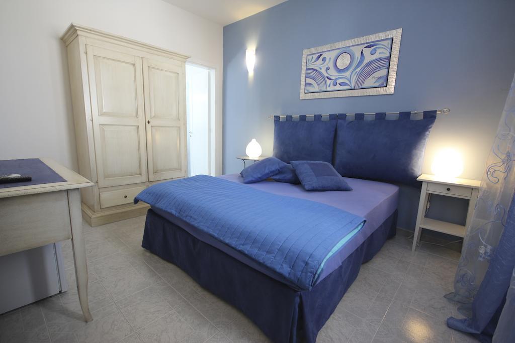 B&B Villa Genny A Pochi Passi Dal Mare سان كاتالدو الغرفة الصورة