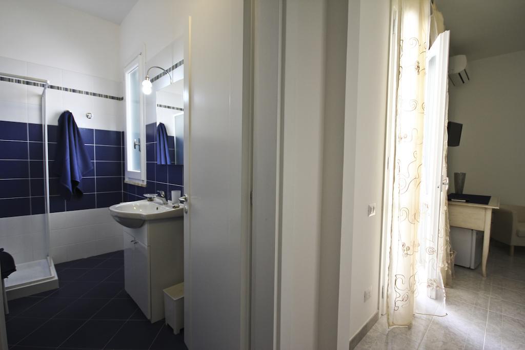 B&B Villa Genny A Pochi Passi Dal Mare سان كاتالدو الغرفة الصورة